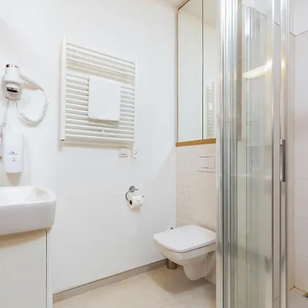 Wolska With Parking By Renters * Warszawa