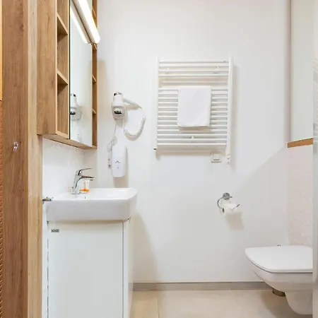 Wolska With Parking By Renters Apartament Warszawa