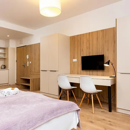 Wolska With Parking By Renters Apartman